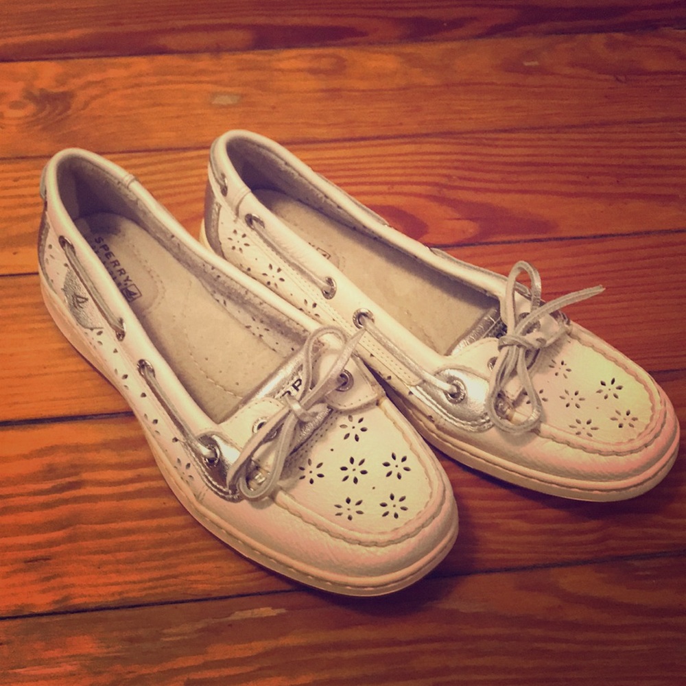 Women’s TopSider white/silver Sperrys size 6.5